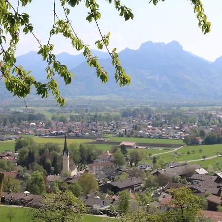 Berghof Guest house 3*
