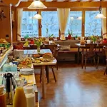 伯格霍夫膳食公寓 布兰嫩堡